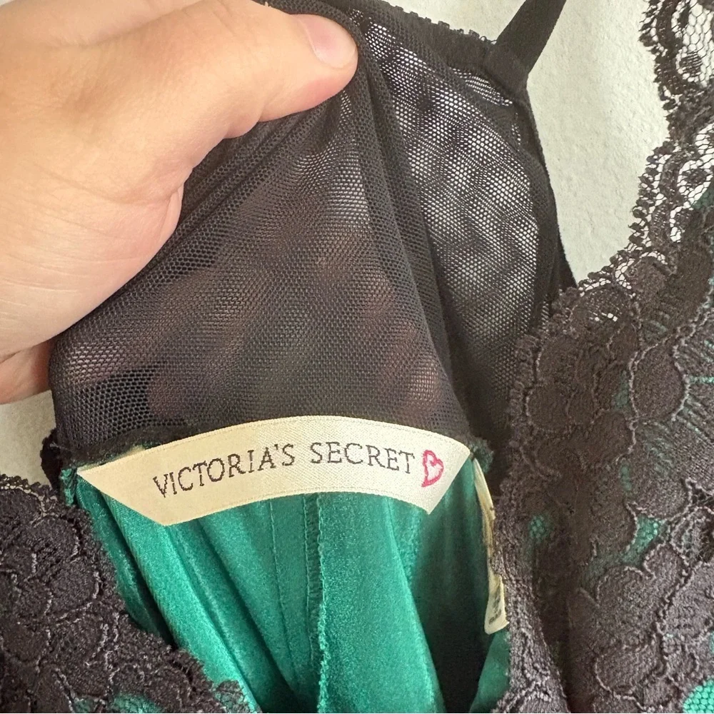 Vintage Y2K Victorias Secret SatinSlip Gown and Robe Set Medium